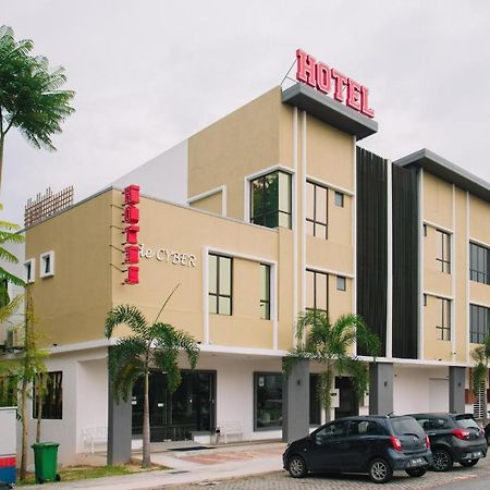 סיברג'איה De Cyber Boutique Hotel מראה חיצוני תמונה